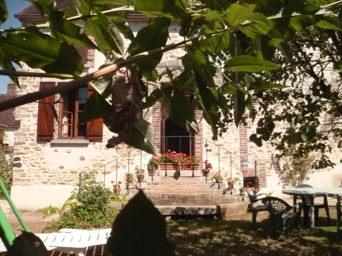 Gite L'Ecole Buissonniere Cheu Exterior photo